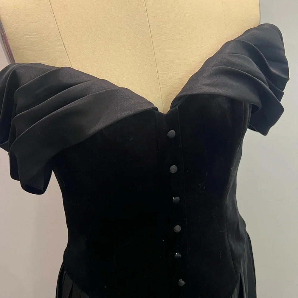 Echo Black Velvet Off-shoulder Pleated Mini Dress - Picture 5 of 10